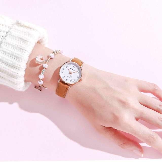 STEVVEX Women's 30mm Quartz Leather-Strap Watch | STGD278NTE