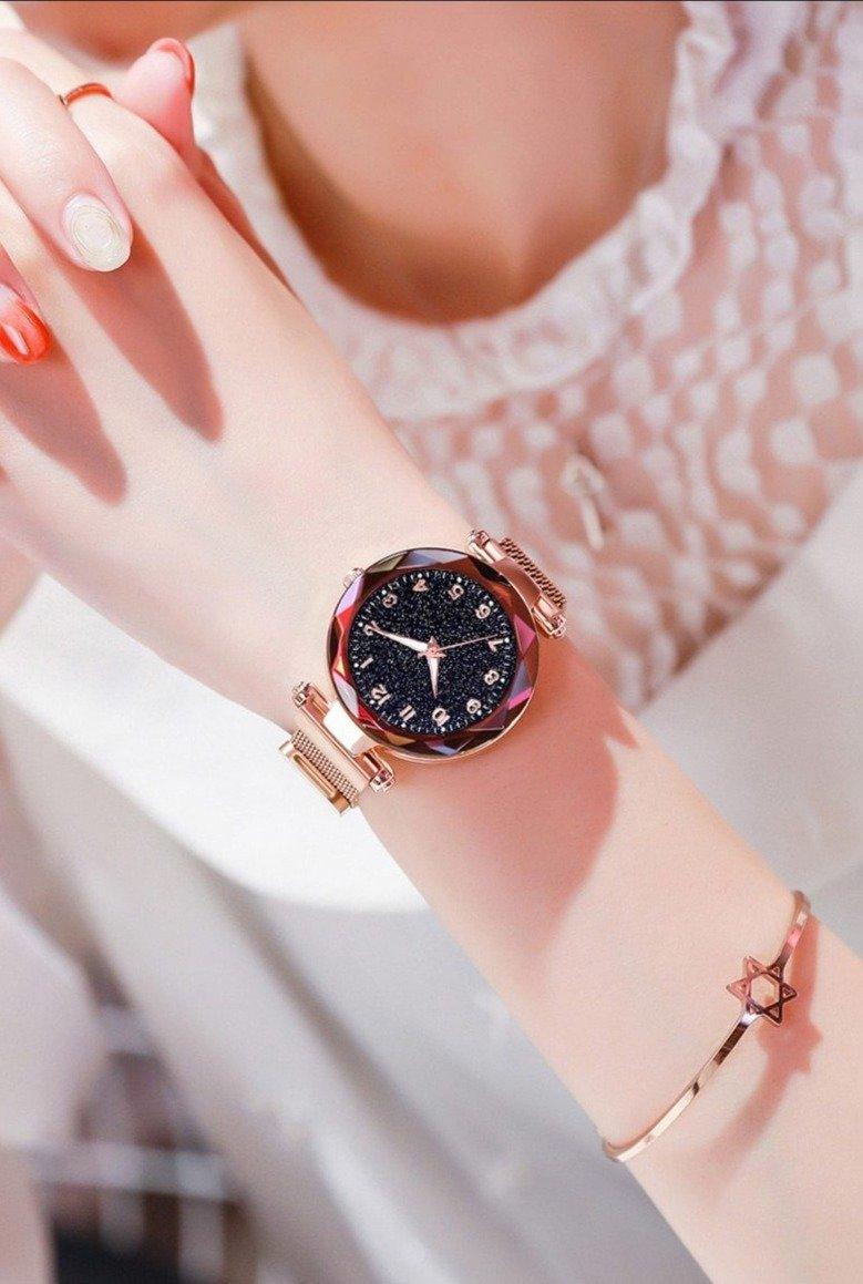 STEVVEX Women's 33mm Starry Sky Quartz Watch | Magnetic Clasp