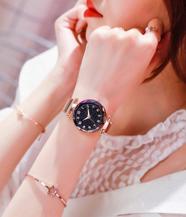 STEVVEX Women's 33mm Starry Sky Quartz Watch | Magnetic Clasp